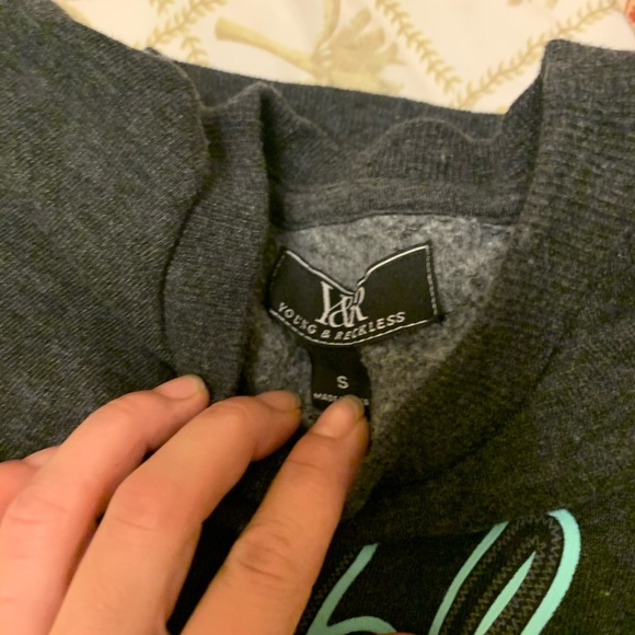 Men’s young and reckless crewneck - Picture 3 of 3